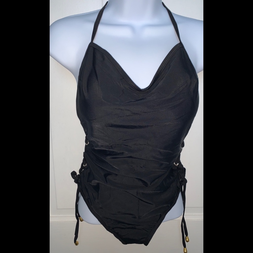 One piece bathing suit